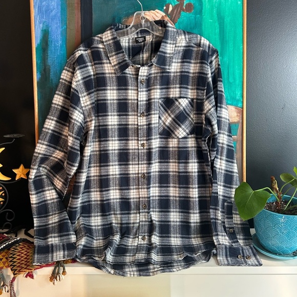 Navy and White Plaid Flannel Casual Button-Down Shirt - Picture 2 of 16